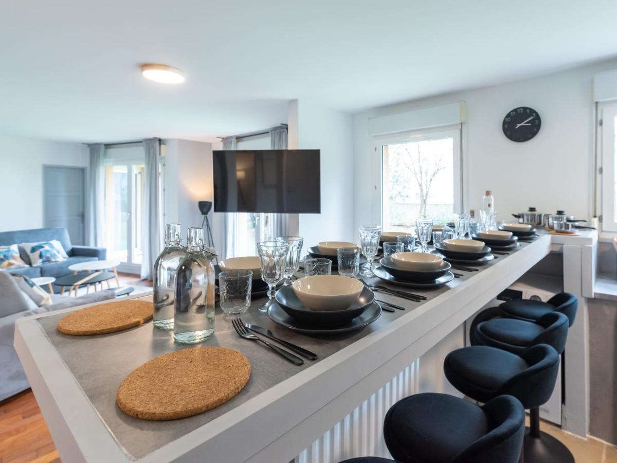 Le Phenix - Hypercentre 16 Personnes Garage Gratuit Wifi Jardin Barbecue Proche Parc Tete D'or Apartment