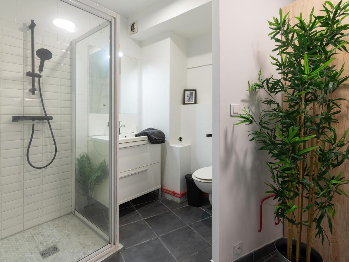 Le Phenix - Hypercentre 16 Personnes Garage Gratuit Wifi Jardin Barbecue Proche Parc Tete D'or Villeurbanne